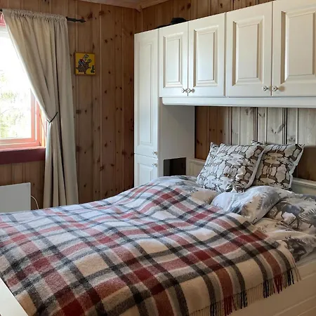 Holiday home Awesome In With Kitchen